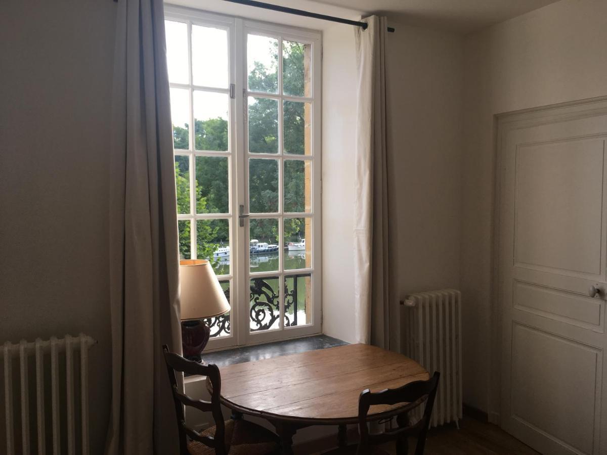 Chambre D'Hote Du Quai Rimbaud Charleville-Mézières Dış mekan fotoğraf